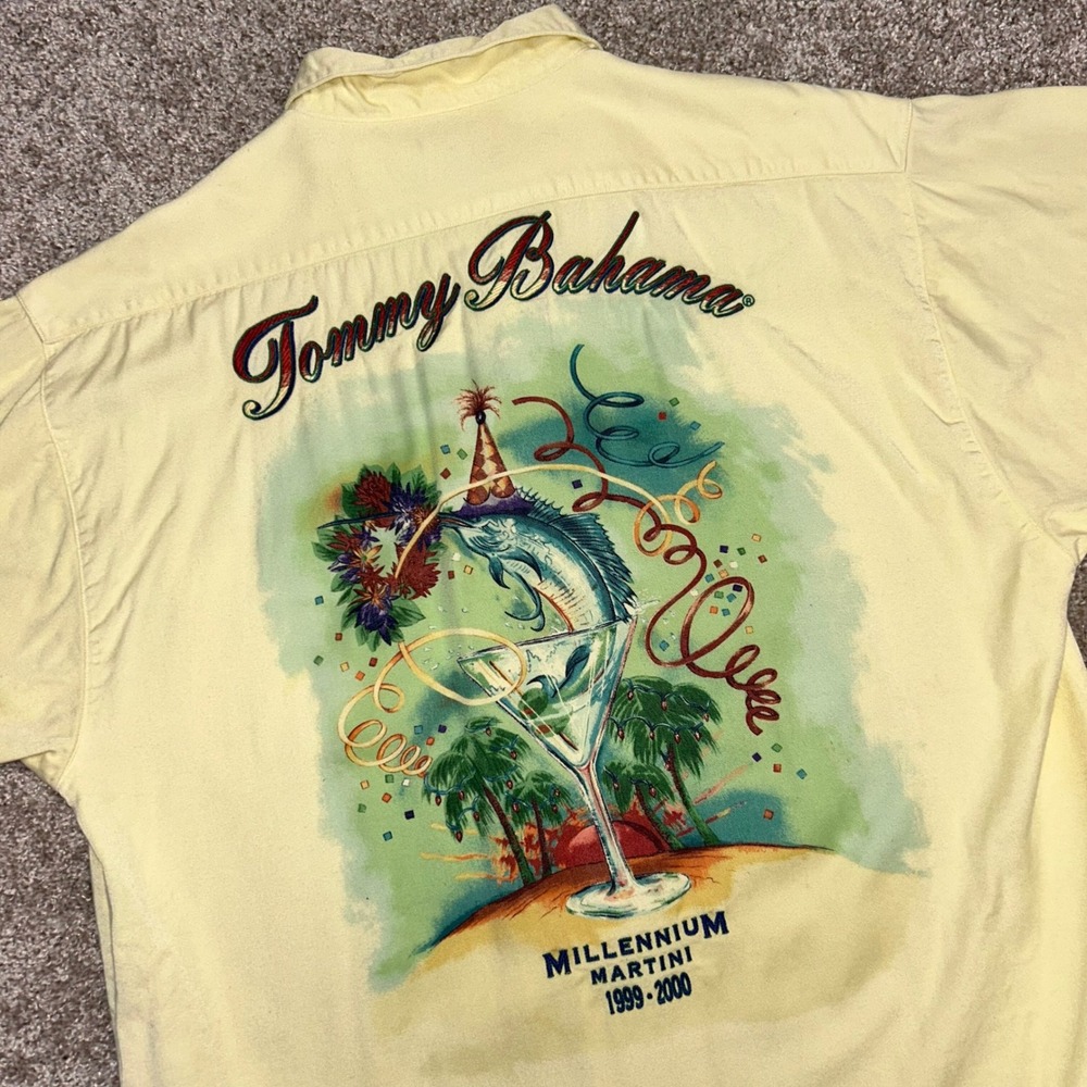 Vintage Tommy Bahama Millennium Martini Button Shirt Men‎ Large Rayon y2k 2000